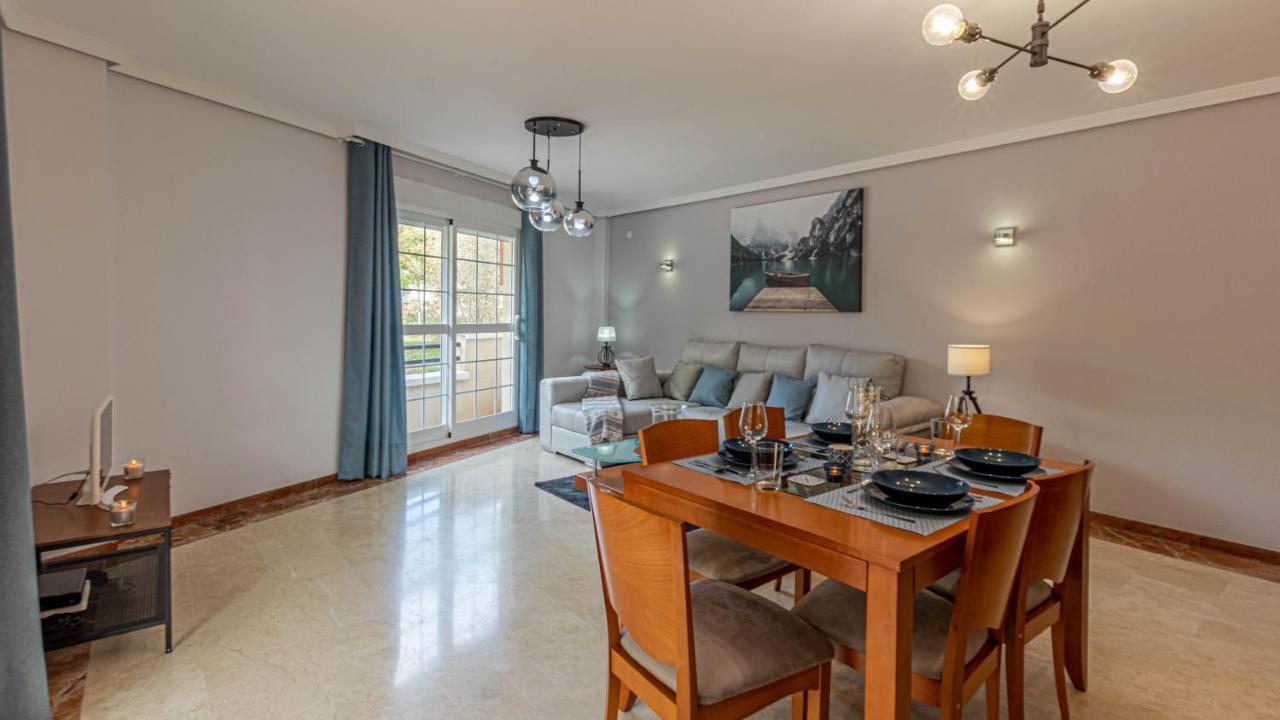 797 Holiday Rentals- Piso Con Amplia Terraza A Solo 1 Min De La Playa Benalmadena Ngoại thất bức ảnh