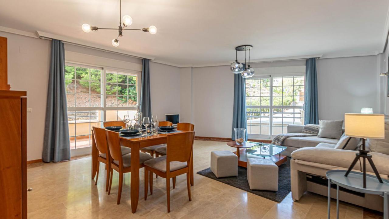 797 Holiday Rentals- Piso Con Amplia Terraza A Solo 1 Min De La Playa Benalmadena Ngoại thất bức ảnh