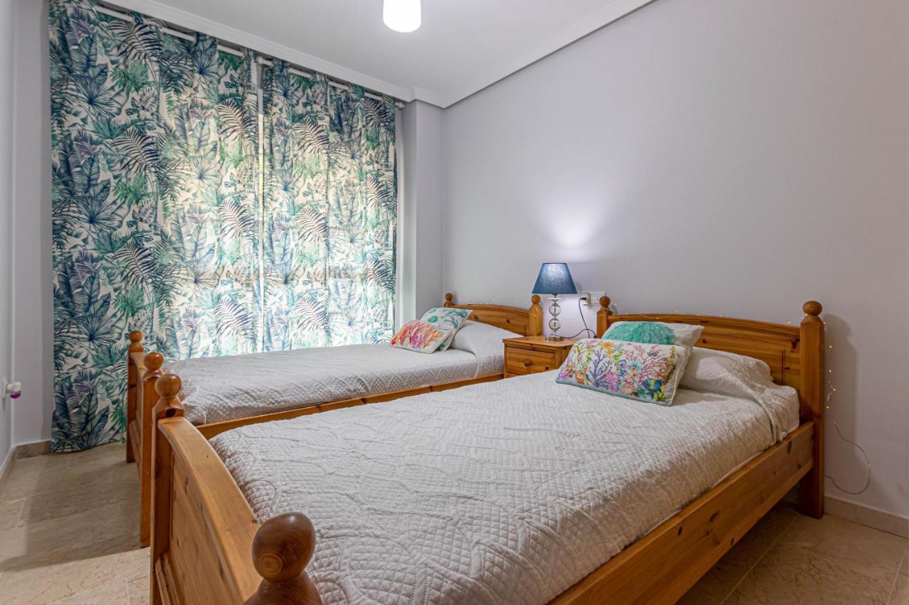 797 Holiday Rentals- Piso Con Amplia Terraza A Solo 1 Min De La Playa Benalmadena Ngoại thất bức ảnh