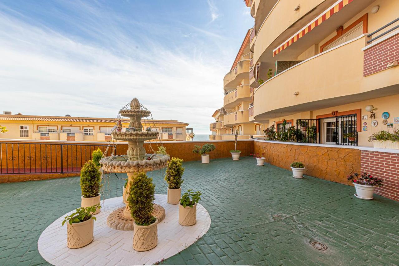 797 Holiday Rentals- Piso Con Amplia Terraza A Solo 1 Min De La Playa Benalmadena Ngoại thất bức ảnh